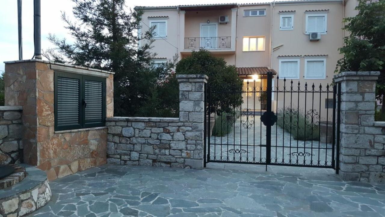Corfu City Design Residence Bagian luar foto