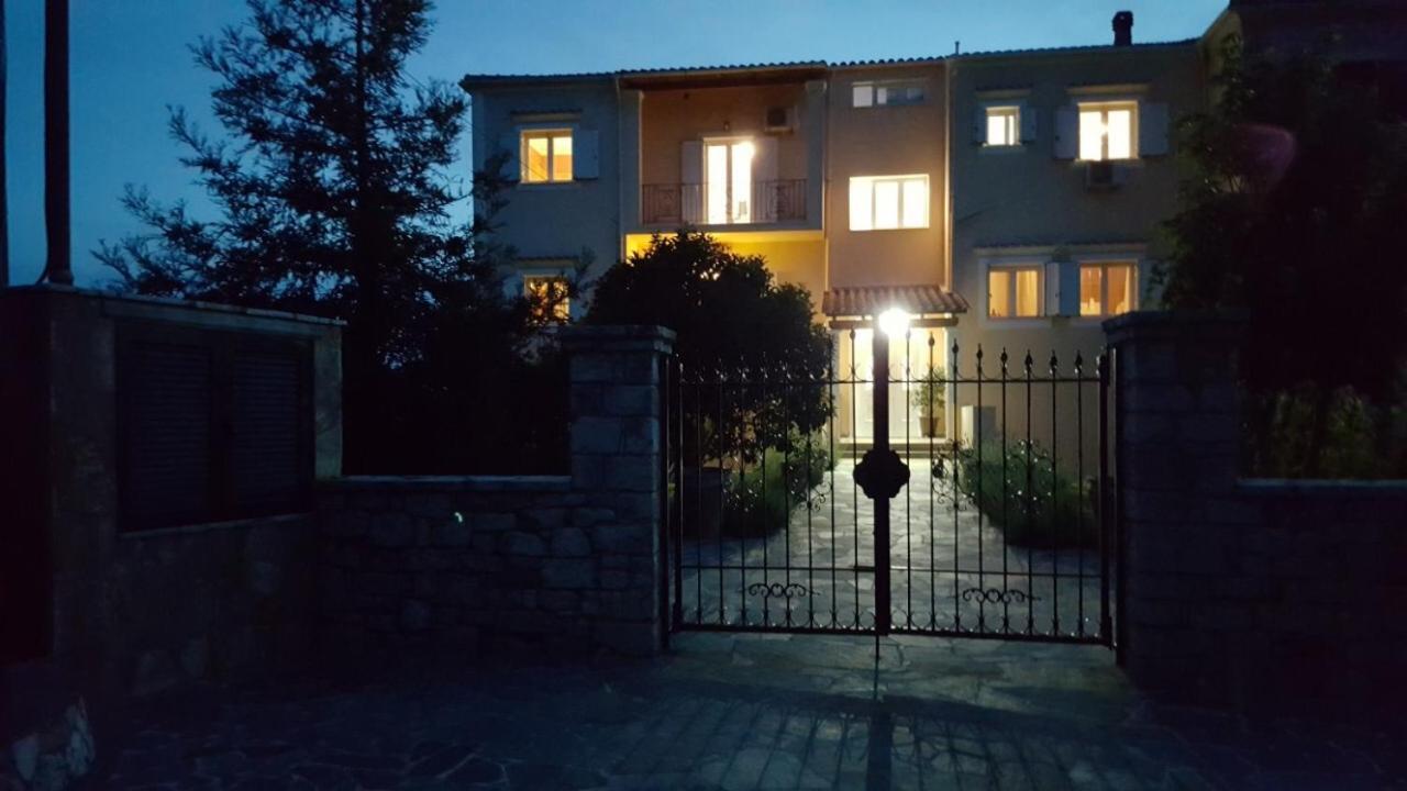 Corfu City Design Residence Bagian luar foto